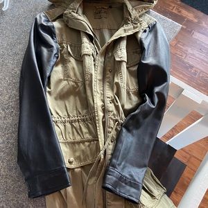 Aritzia Talula jacket size small